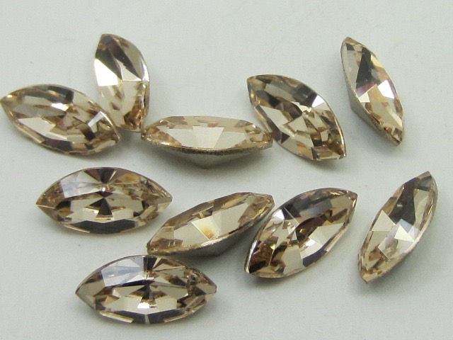 6X3mm NAVETTE 24pcs. LIGHT SILK POINTED BACK European Rhinestones